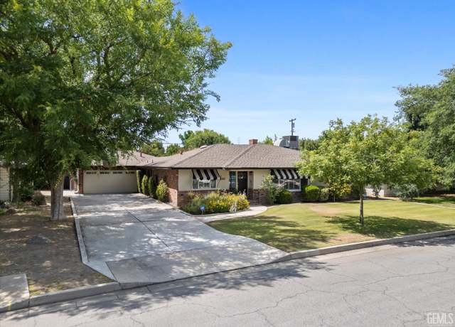 Property at 2465 Pine St, Bakersfield, CA 93301, 3 beds, 2 baths