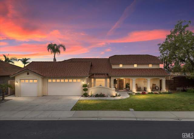 Property at 10529 Odyssy Way, Taft, CA 93268, 4 beds, 2 baths