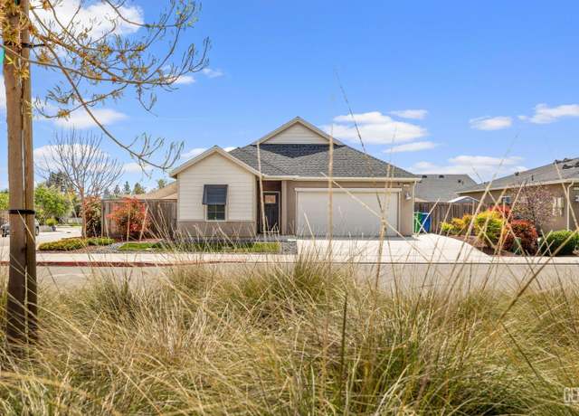 Property at 9609 Amberdale Way, Shafter, CA 93263, 3 beds, 2 baths