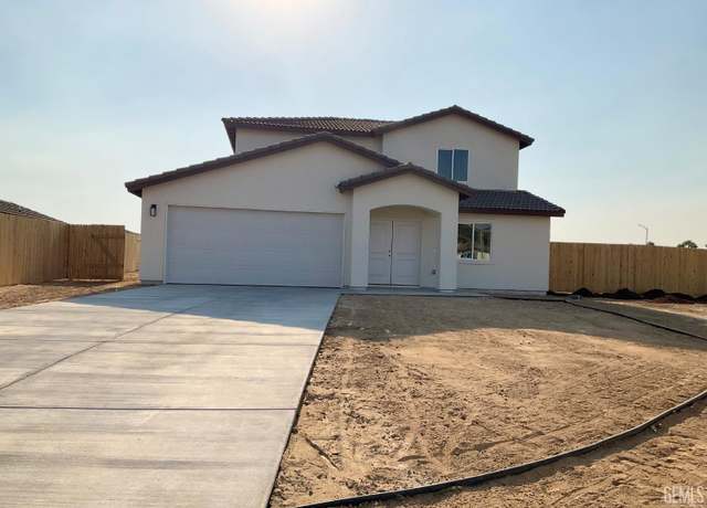 Property at 624 Poinsettia St, Bakersfield, CA 93307, 5 beds, 2.5 baths