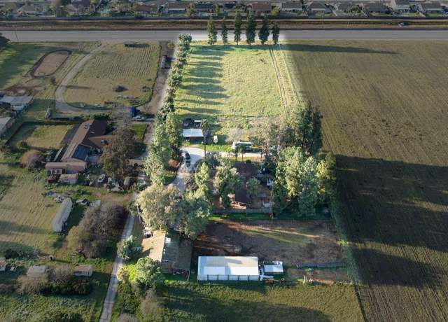 Property at 11800 Snow Rd, Bakersfield, CA 93314, 4 beds, 5.5 baths