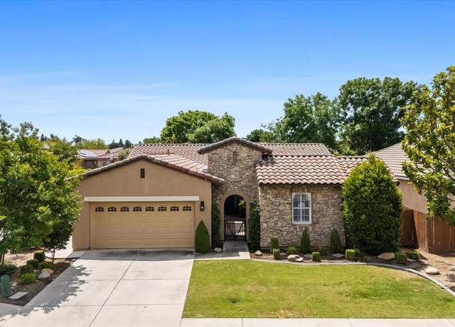 Property at 9311 Vistoso Way, Bakersfield, CA 93312, 3 beds, 2.5 baths