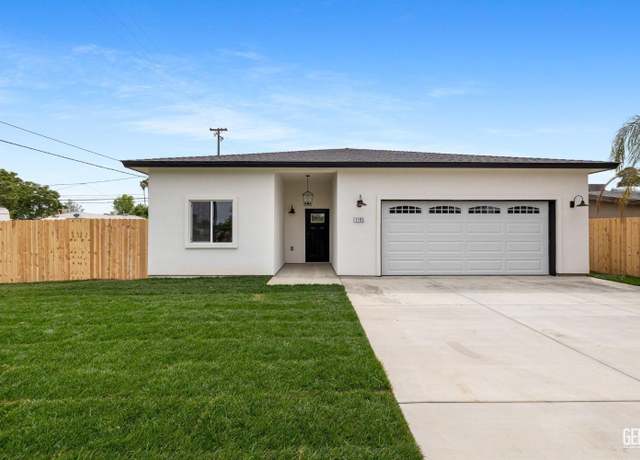 Property at 1105 3rd St, Bakersfield, CA 93304, 3 beds, 2 baths