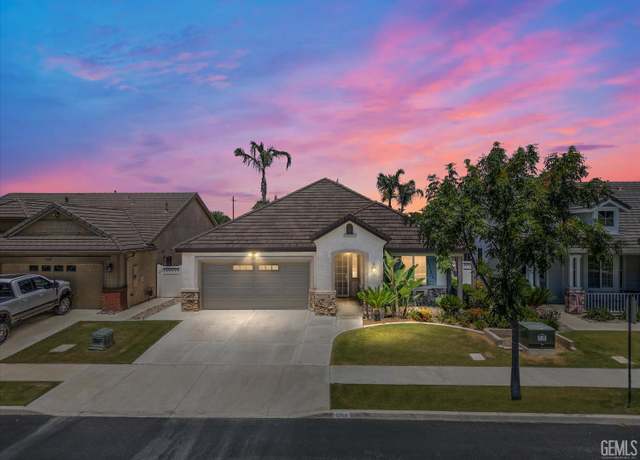 Property at 12116 Winger St, Bakersfield, CA 93312, 2 beds, 2 baths