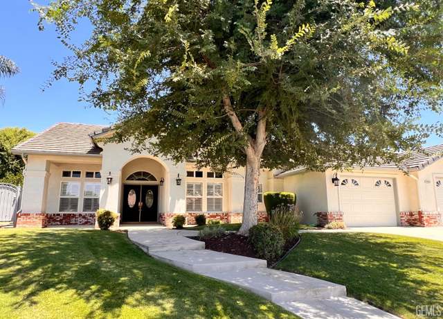Property at 4812 Prairie Meadows Way, Bakersfield, CA 93312, 3 beds, 3 baths