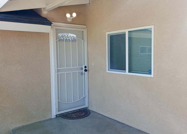 Property at 2217 Calloway Dr, Bakersfield, CA 93312, 2 beds, 2 baths