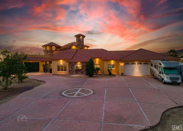 Property at 9446 E Kern River Ave, Bakersfield, CA 93308, 4 beds, 5 baths