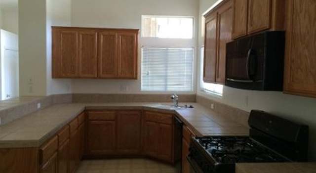 Photo of 10212 Lerwick Ave, Bakersfield, CA 93311
