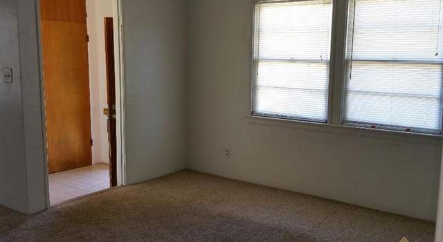 Photo of 13 Columbus St, Bakersfield, CA 93305
