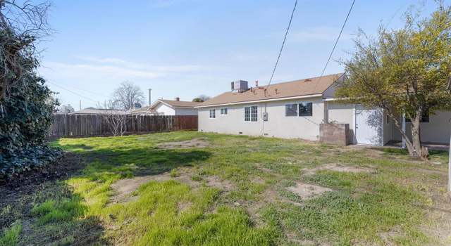 Photo of 2207 Belle Ter, Bakersfield, CA 93304