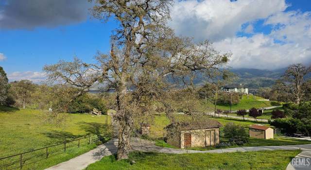 Photo of 29201 Angus Ct, Tehachapi, CA 93561