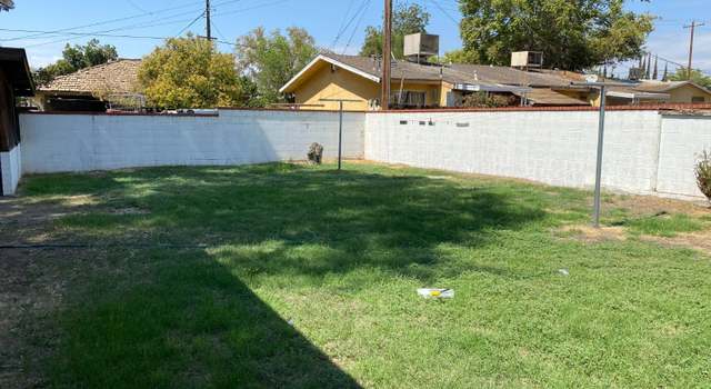Photo of 2704 Center St, Bakersfield, CA 93306