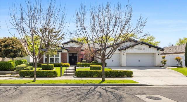 Photo of 12413 Lincolnshire Dr, Bakersfield, CA 93311