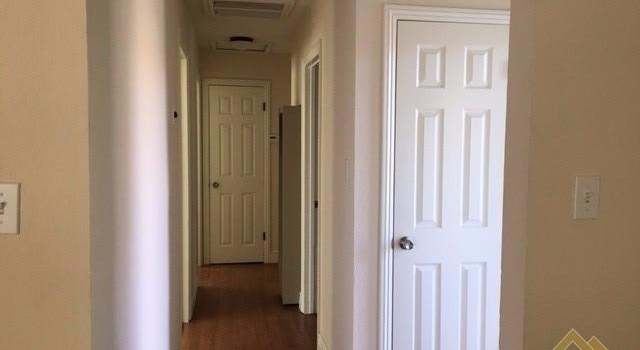 Photo of 2816 Pomona St, Bakersfield, CA 93305