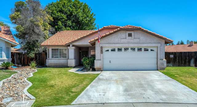 Photo of 5404 Pacer Valley Ct, Bakersfield, CA 93313