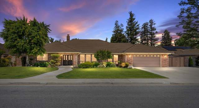 Photo of 7700 Avenida Valedor, Bakersfield, CA 93309