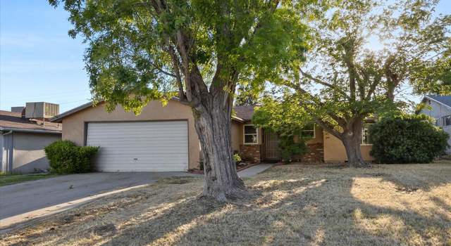 Photo of 2804 Arnold St, Bakersfield, CA 93305
