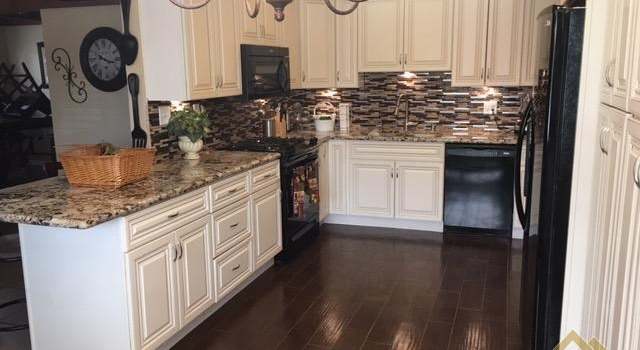 Photo of 3000 Belhaven St, Bakersfield, CA 93304