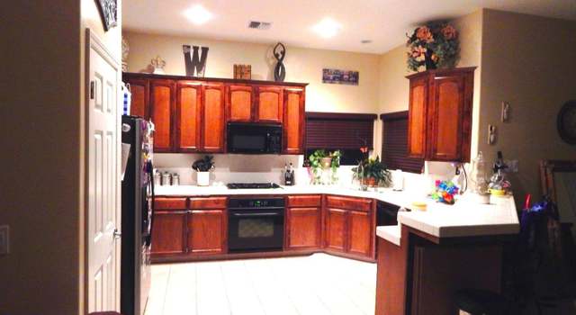 Photo of 4013 Mesa Marin Dr, Bakersfield, CA 93306