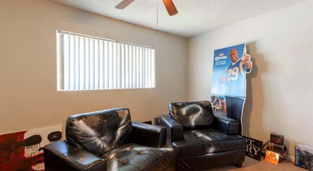 Photo of 5017 Laguna St, Bakersfield, CA 93306