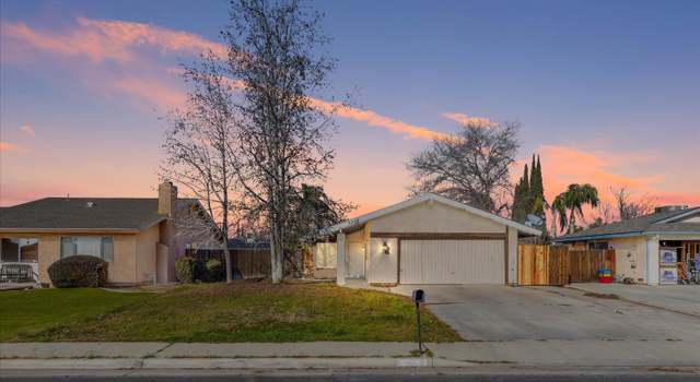 Photo of 5308 Peppertree Ln, Bakersfield, CA 93309