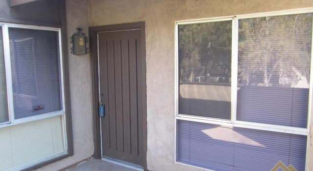Photo of 2105 Pinon Springs Cir Unit D, Bakersfield, CA 93309