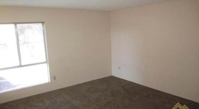 Photo of 2105 Pinon Springs Cir Unit D, Bakersfield, CA 93309