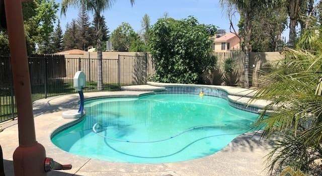 Photo of 6114 Martinique Ct, Bakersfield, CA 93313