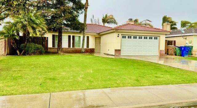 Photo of 5804 Spring Blossom St, Bakersfield, CA 93313