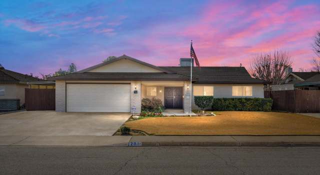 Photo of 201 Glen Oaks Dr, Bakersfield, CA 93309