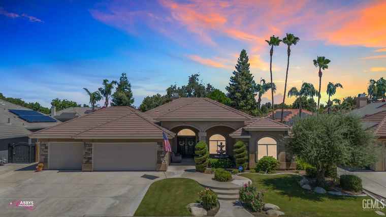 Photo of 12204 Tule River Way Bakersfield, CA 93312