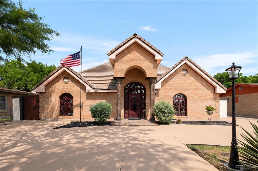 2704 N 6th St, McAllen, TX 78501