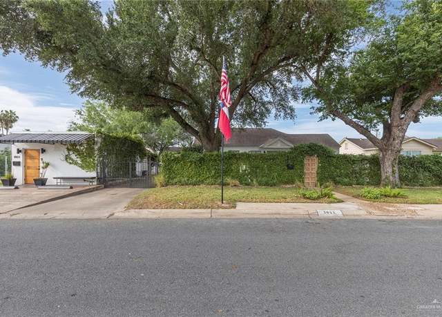 Property at 1011 W Orange St, Mcallen, TX 78501, 2 beds, 2.5 baths