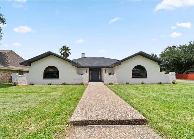 Property at 400 Kerria Ave, Mcallen, TX 78501, 3 beds, 2 baths