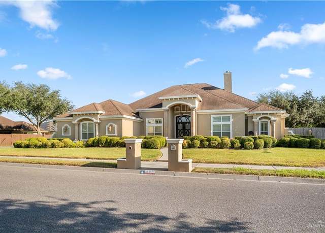 Property at 406 W 14th St, Weslaco, TX 78596, 5 beds, 3.5 baths