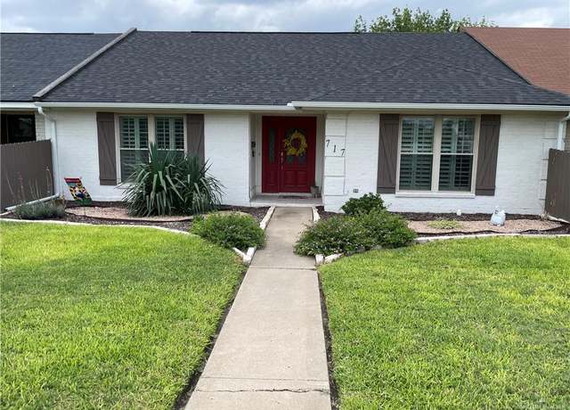 Property at 717 Griffin Pkwy, Mission, TX 78572, 2 beds, 2 baths