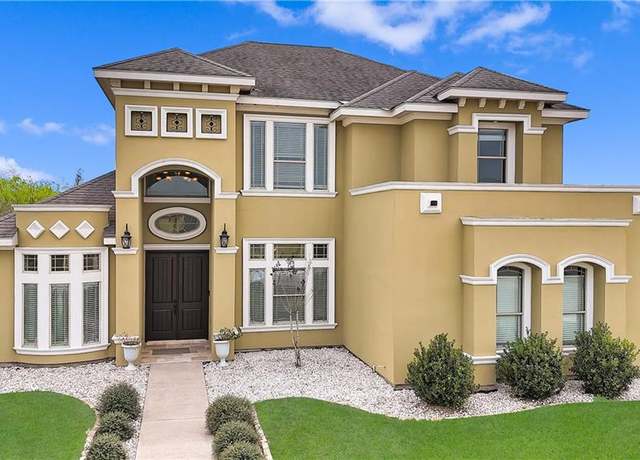 Property at 1808 Johnson Ln, Donna, TX 78537, 4 beds, 2.5 baths