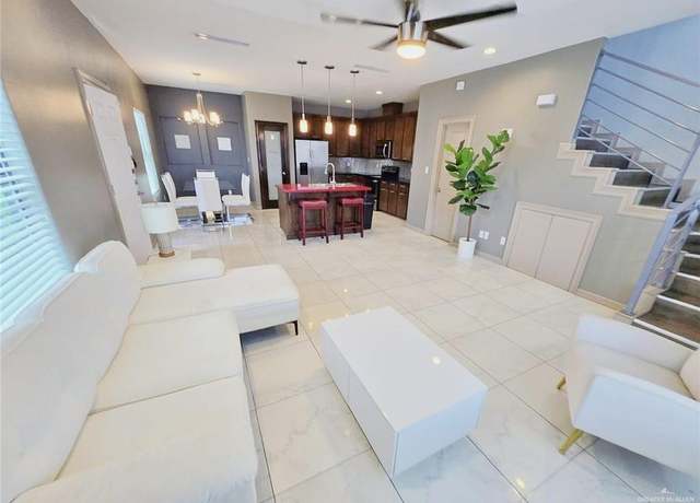 Property at 1303 Bodark Dr, Edinburg, TX 78541