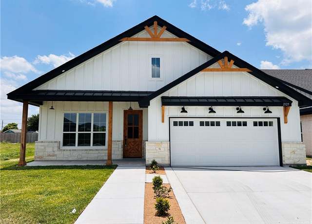 Property at 2125 Blue Sky Dr, Weslaco, TX 78599, 4 beds, 2.5 baths