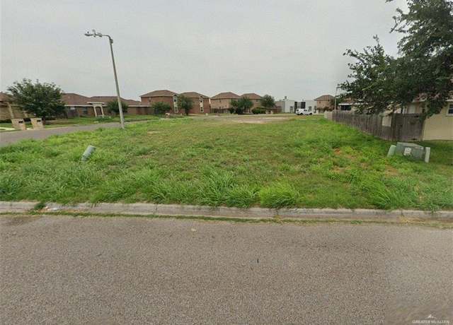 Property at 511 Pirul St, Edinburg, TX 78541