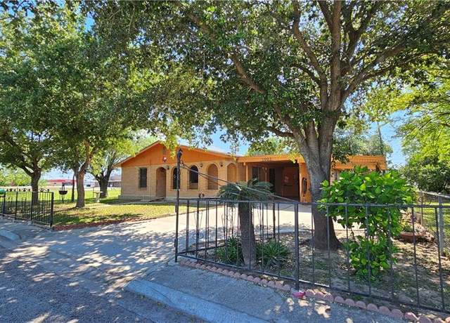 Property at 1003 N Athol St, Pharr, TX 78577, 3 beds, 1 bath