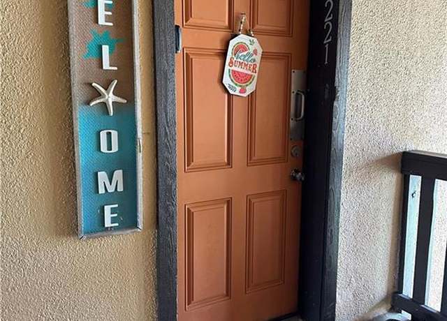 Property at 6608 Padre Blvd, South Padre Island, TX 78597, 3 beds, 2 baths
