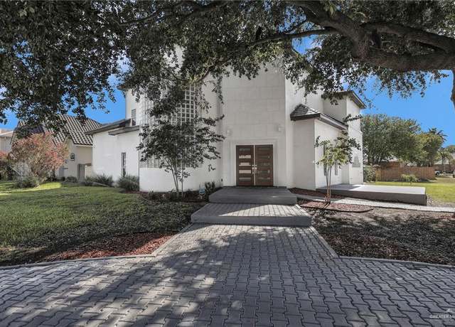 Property at 3207 E San Luis Cir, Mission, TX 78573, 4 beds, 3.5 baths