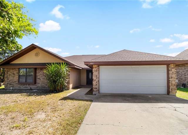 Property at 2212 N I St, Mcallen, TX 78501, 3 beds, 2 baths