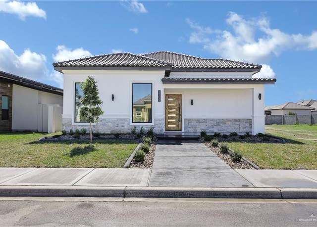 Property at 2700 W Chesterfield Ave, Edinburg, TX 78539, 4 beds, 3.5 baths