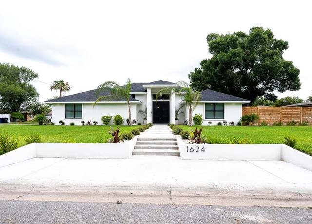 Property at 1624 Highland Ave, Mcallen, TX 78501, 4 beds, 4 baths