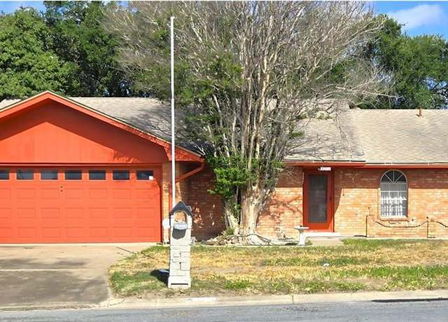 Property at 3213 N 27th St, Mcallen, TX 78501, 3 beds, 2 baths
