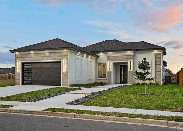 Property at 522 Hunter Dr, Alamo, TX 78516, 3 beds, 2.5 baths
