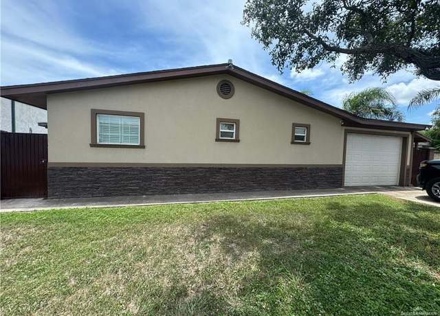 Property at 1226 N Northpoint Dr, Pharr, TX 78577, 3 beds, 2.5 baths