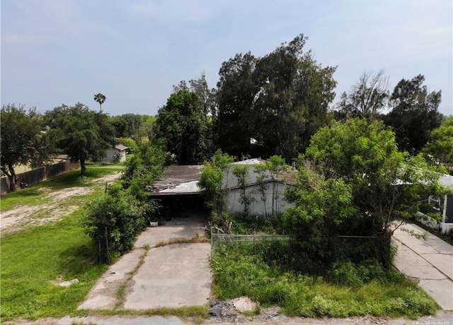 Property at 1207 Brazos St, Alamo, TX 78516, 3 beds, 2 baths